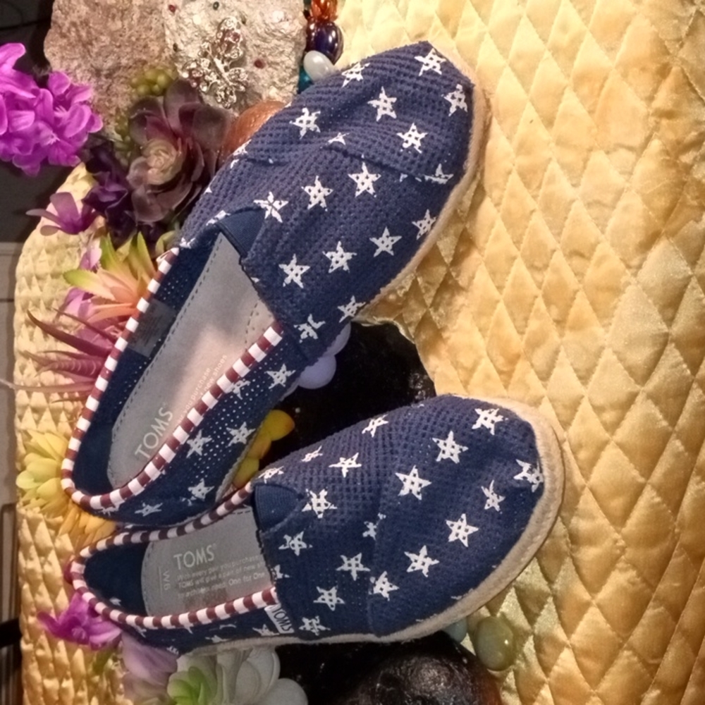 🧨 Toms Classic Slip On Flats Mesh American Flag Red/White/Blue Womens Size 6 - Picture 1 of 10